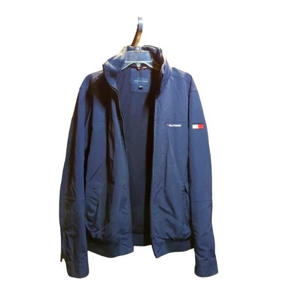 Tommy Hilfiger mens hooded windbreaker NWOT - Picture 10 of 10